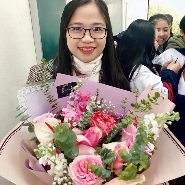 CÃ´ giÃ¡o dáº¡y VÄn tha thiáº¿t âHÃ£y tráº£ Äiá»m 10 vá» vá» trÃ­ xá»©ng ÄÃ¡ngâ - 1